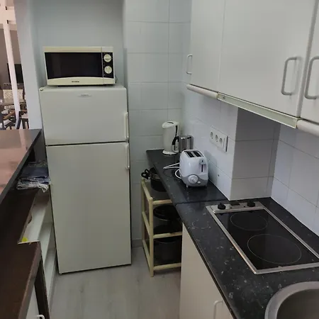 In First Line Apto 5-2 *