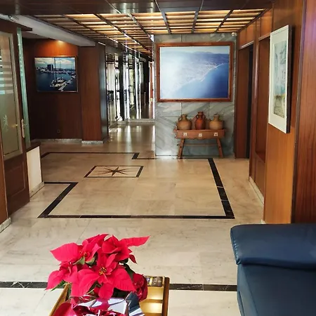 In First Line Apto 5-2