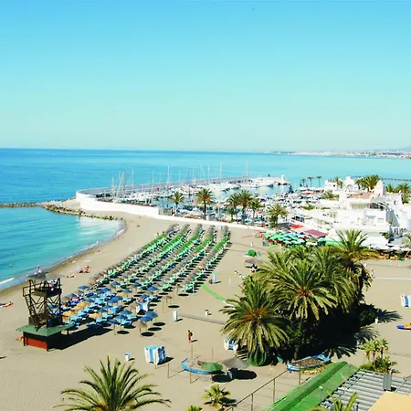 In First Line Apto 5-2 Marbella